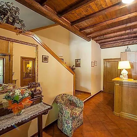 Plestina Ristorante Pizzeria فندق فولينيو